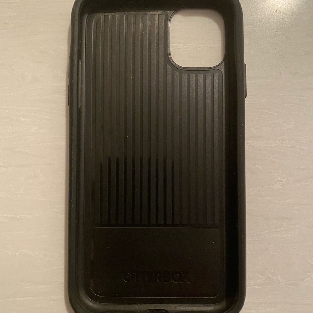 Brand New iPhone 11 Pro OTTER BOX Phone Case
